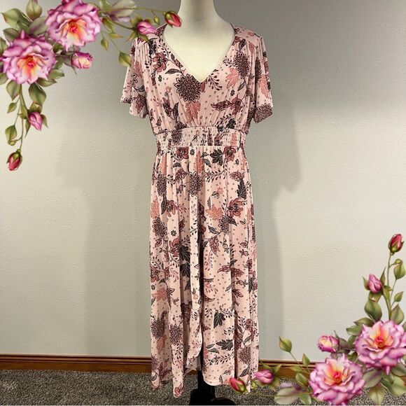 Maurice’s Floral Dusty Pink v-neck Maxi Dress with Short sleeves - Picture 1 of 14